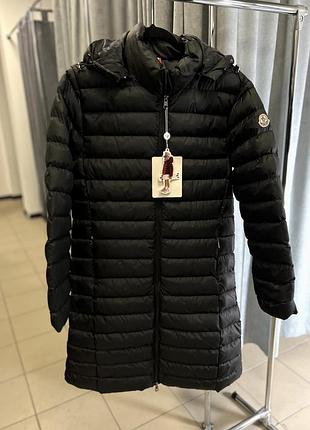 Куртка moncler черная удлиненная на зиму, размер s