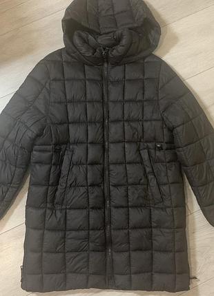 Пальто zara стьобане чорне з капюшоном єврозима
