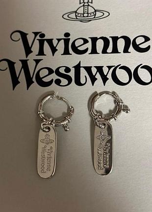 Сережки vivienne westwood срібні з гравіюванням pauliana hoop