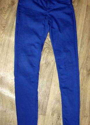 Яркие синие джинсы скинни h&amp;m divided (р. 38 / m)