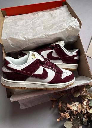 Кросівки унісекс nike sb dunk бордові зі шкіри
