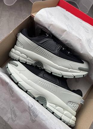 Nike zoom vomero roam summit white black 2