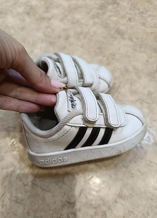 Кросівки дитячі adidas 20 р