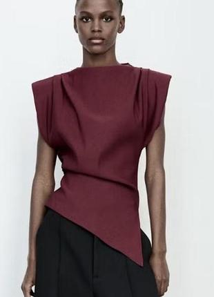 Асиметричний топ з драпіруванням кольору zara