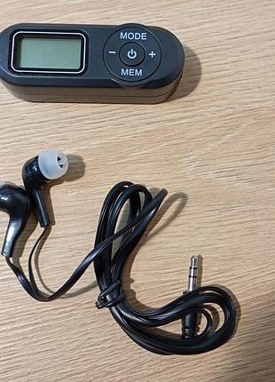 Суперкомпактне кишенькове fm-радіо з навушниками (dsp приймання) — нове!