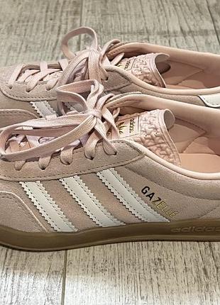 Жіночі кросівки adidas originals gazelle indoor