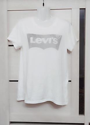Фірмова футболка  levi's