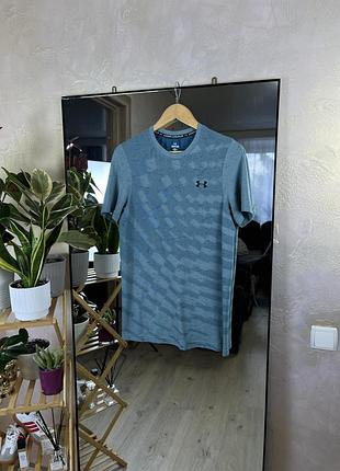 Футболка under armour спортивна дихаюча блакитна з принтом