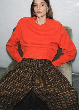 Теплый свитер zara с подплечниками 100% мягкая шерсть размер l