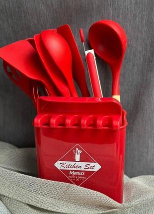 Набір кухонного приладдя kitchen set силікон/дерево 13 предметів червоний