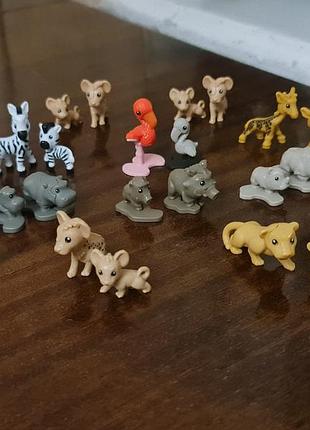 Набір колекційних фігурок тварин kinder surprise natoons савана