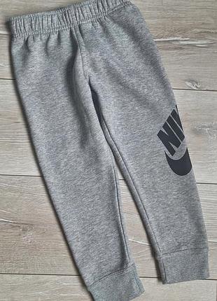 Штани теплі на хлопчика 4-5 років nike