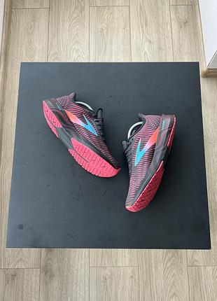 Кросівки brooks 6