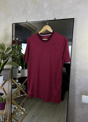 Футболка nike dri-fit спортивна бордова в смужку