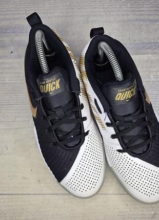 Кроссовки nike team hustle quick 2 3