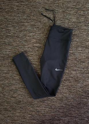 Жіночі спортивні лосіни nike  вказан розмір s.