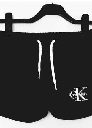 Женские шорты calvin klein, размер s.