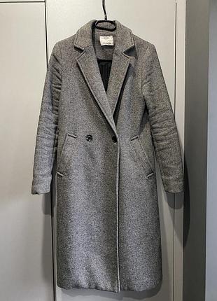 Пальто жіноче bershka двобортне сіре у ялинку