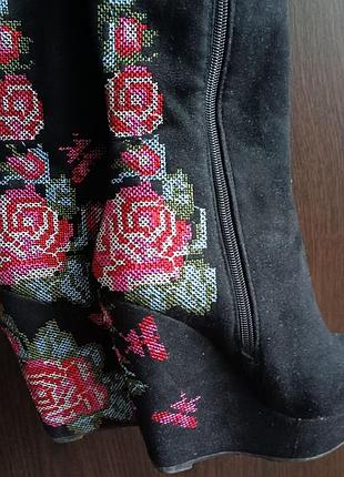Чоботи з вишивкою 37 р 10
