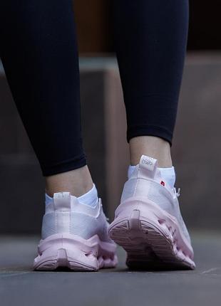 Running cloudtilt pale pink 9
