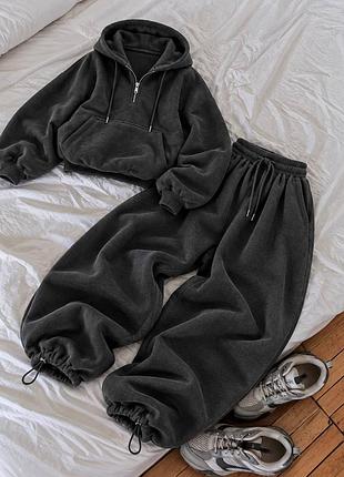 Модный спортивный костюм 5
