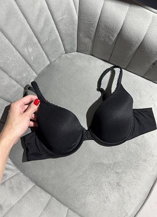 Чорний бюстгальтер victoria secret 75b 34b