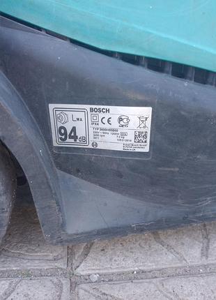 Газонокосарка bosch 1200 вт з травозбірником (несправна)