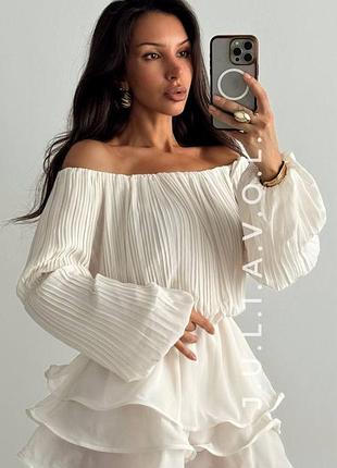 Комбінезон з шортами жіночий prettylittlething