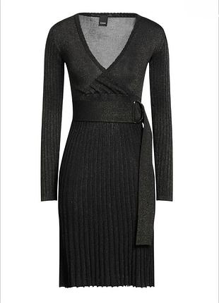 Трикотажное платье pinko с люрексом с поясом плисерированное