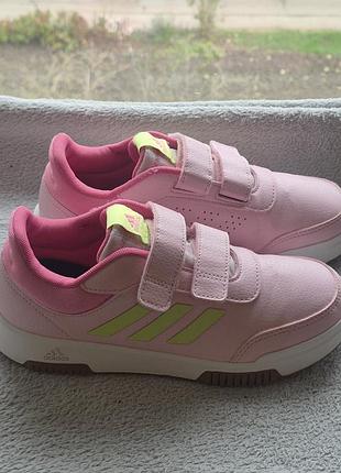 Кроссовки 36р. adidas