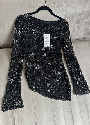 Лонгслів прозорий сіточка з бісером/чорний прозорий лонгслів zara з розшитим сріблястим бісером і паєтками (асиметричний крій з довгими рукавами