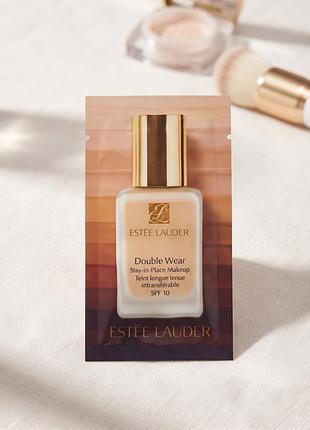 Estée lauder double wear stay-in-place makeup - стойкий тональный крема-саше (оттенок 1w2 sand, 1 мл)