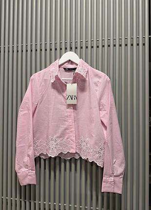 Жіноча нова сорочка zara рожева у смужку з мереживом