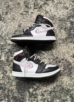 Кросівки nike air jordan 1 retro high чорно-білі високі