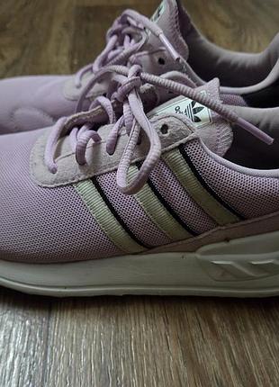 Кросівки adidas бузкові низькі текстильні на шнурівці