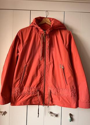 Вітрівка жіноча woolrich водонепроникна коралова