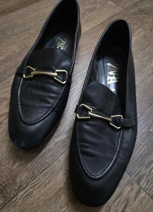 Чорні лофери zara