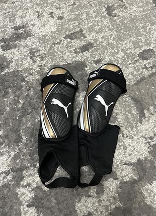 Футбольні щитки puma розмір s