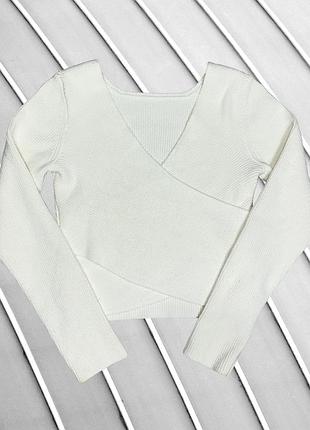Женский свитер hollister l eu40 ua46 белый укороченный в рубчик стрейчевый с перекрестной имитацией облегающая базовая кофта эластичный топ