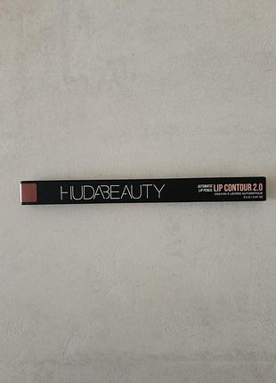 Олівець для губ huda beauty, новий