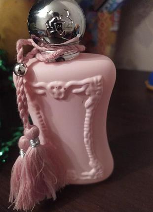 Парфюмированная вода женский аромат уценка