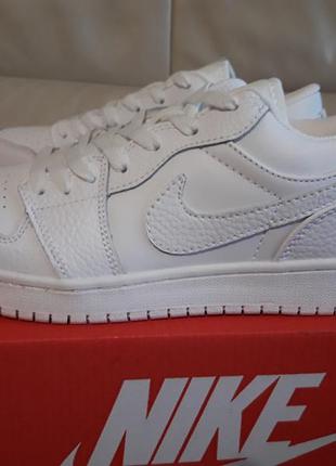 Жіночі кросівки Air Jordan 1 Mid Dod Dia De Los Muertos Gs Dc0500-100 low