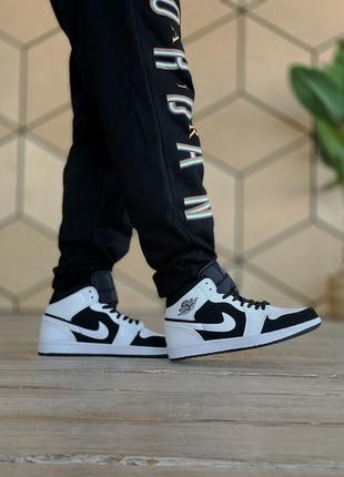 Кроссовки nike air jordan 1 retro white black 40-41-42-43-446 фото