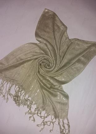 Красивый шарф палантин с люриксом