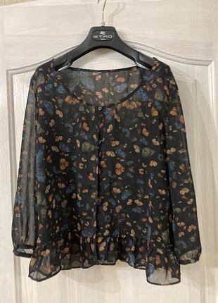 Нежная шифоновая блузка в бабочки