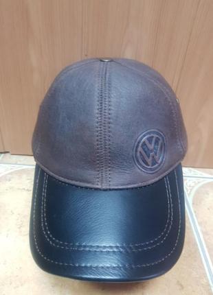 Бейсболка кожа