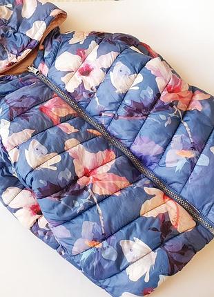 Красивая двухсторонняя куртка в цветы