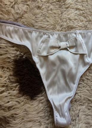 Сатинові стрінги з бантом