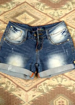 Джинсові шорти