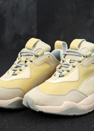 Кроссовки  женские   пума